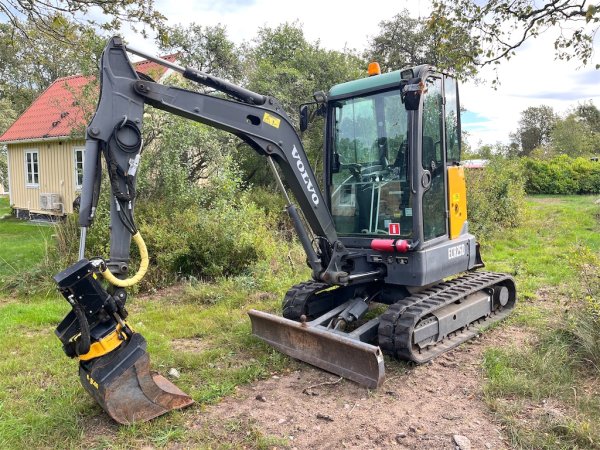 Minigrävare Volvo ECR25D (1630 h)