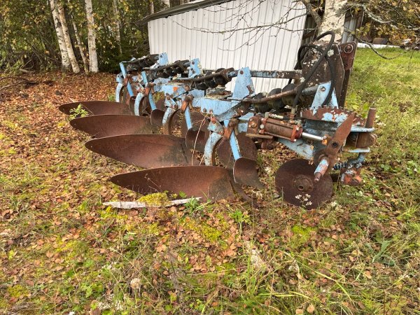 4-skärig plog Överum troligen