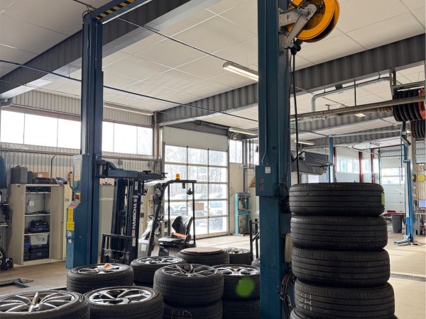 2 pelarlyft 3500 kg Nussabsum SPL 3500
