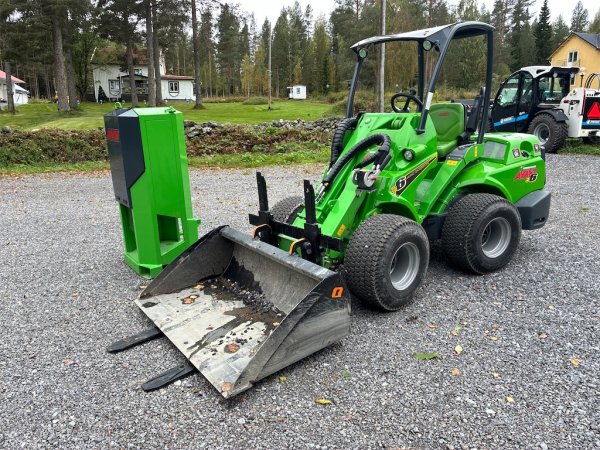 Kompaktlastare Avant ME6