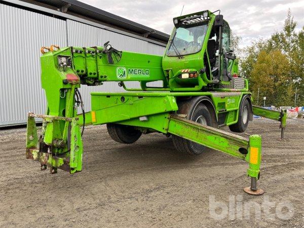 Merlo Roto60. 24MCSS, fullt radiostyrd, med 2 korgar, gafflar och planerskopa