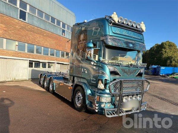 Lastväxlare SCANIA R560LB 8X4 med HIAB 24T krok