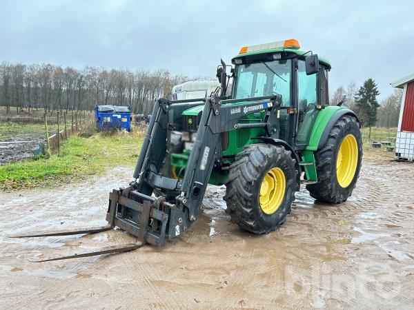 Traktor JOHN DEERE 6320E