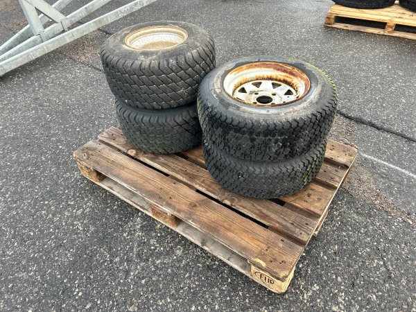 Däck och fälg  Okänd 