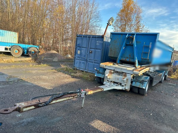 Lastväxlarsläp HÜFFERMANN HSA 30.60L med CMT flak