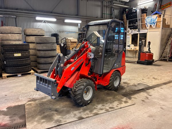 Kompaktlastare Trejon Flexitrac 1126